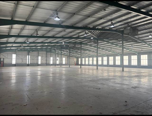 2,609.30M² WAREHOUSE TO LET IN MOUNT EDGECOMBE