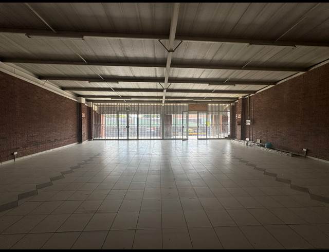 116M² WAREHOUSE TO LET IN CROWN