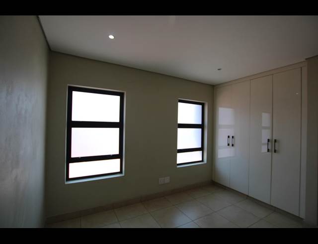 5 BEDROOM HOUSE TO LET IN GLENHAZEL