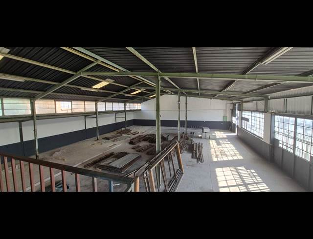450M² WAREHOUSE TO LET IN ANDERBOLT