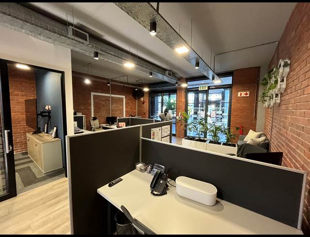 107M² OFFICE TO LET IN OBSERVATORY