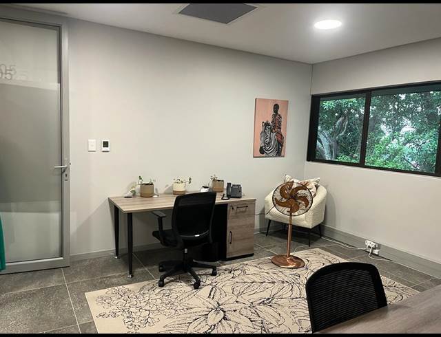 32M² OFFICE TO LET IN BALLITO CENTRAL