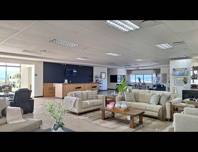 507M² RETAIL TO LET IN RIVERSIDE PARK