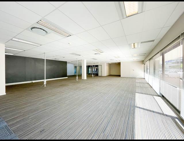 334M² OFFICE TO LET IN WESTVILLE