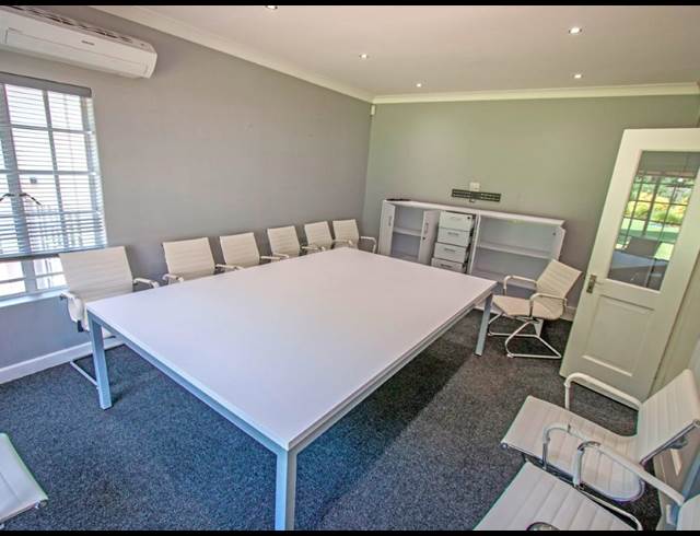 300M² OFFICE TO LET IN MELROSE ESTATE