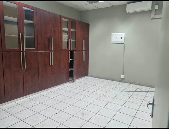 101M² OFFICE TO LET IN NELSPRUIT CENTRAL