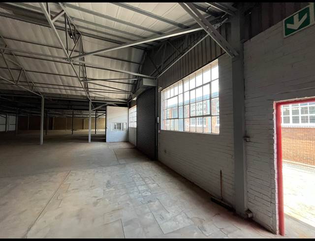 1,400M² WAREHOUSE TO LET IN NEW ERA