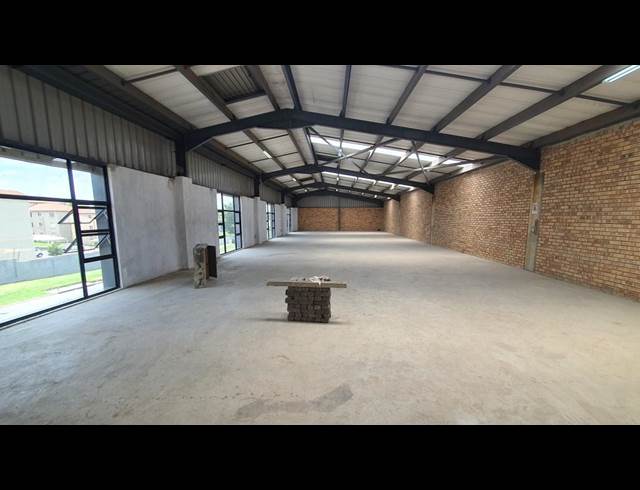 460M² WAREHOUSE TO LET IN ORMONDE