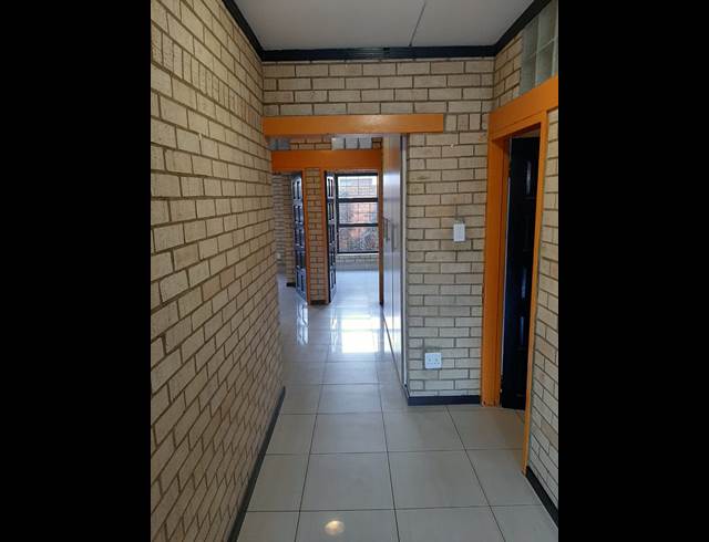 3 bed property to rent in DEWALD HATTINGH PARK
