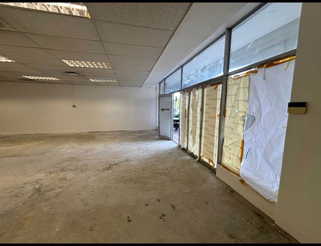149.72M² RETAIL TO LET IN DURBANVILLE CENTRAL