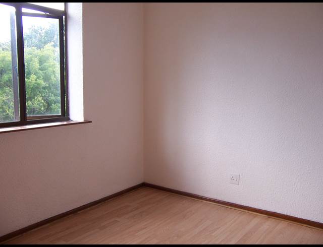 2 bed property to rent in RONDEBOSCH