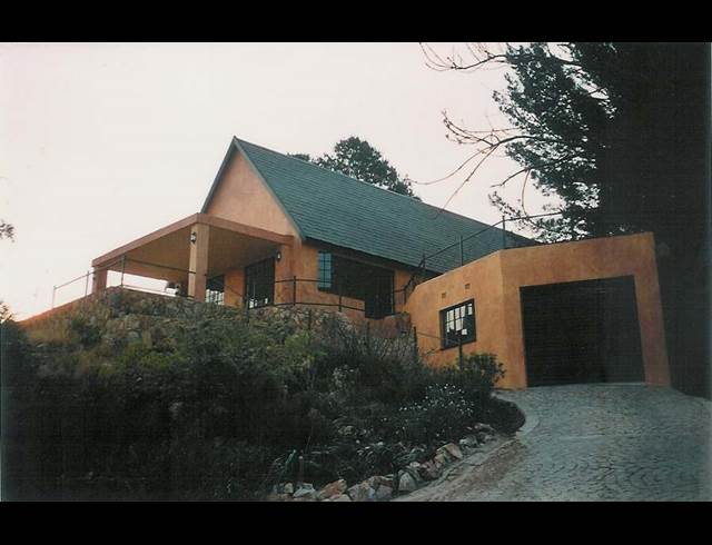 3 bed property to rent in NORTHCLIFF