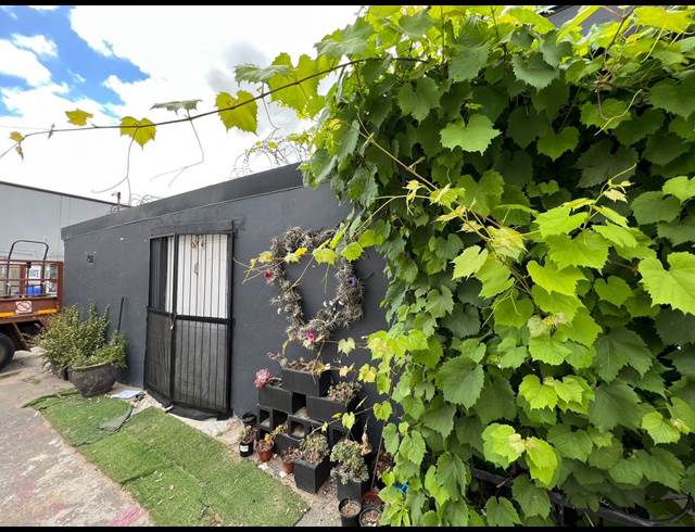 28M² OFFICE TO LET IN DURBANVILLE CENTRAL