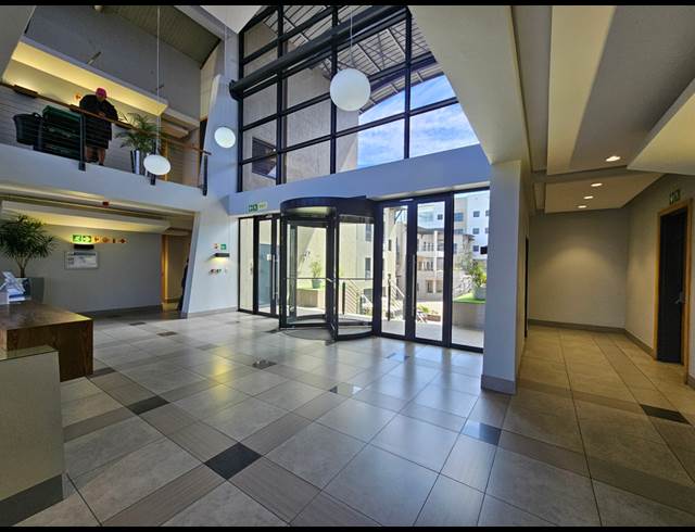 877M² OFFICE TO LET IN CENTURY CITY