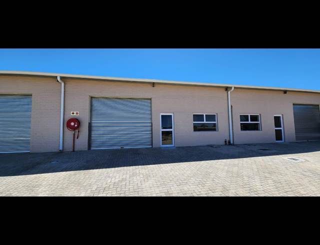 200M² WAREHOUSE TO LET IN WELLINGTON CENTRAL