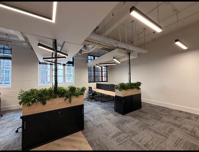 270M² OFFICE TO LET IN GARDENS