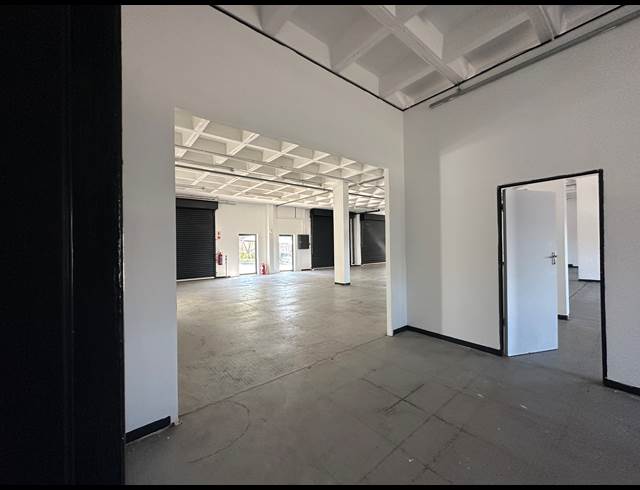 400M² WAREHOUSE TO LET IN HIGHVELD BUSINESS PARK