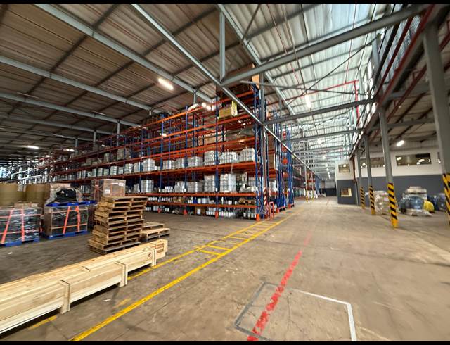 18,865M² WAREHOUSE TO LET IN PROSPECTON INDUSTRIAL