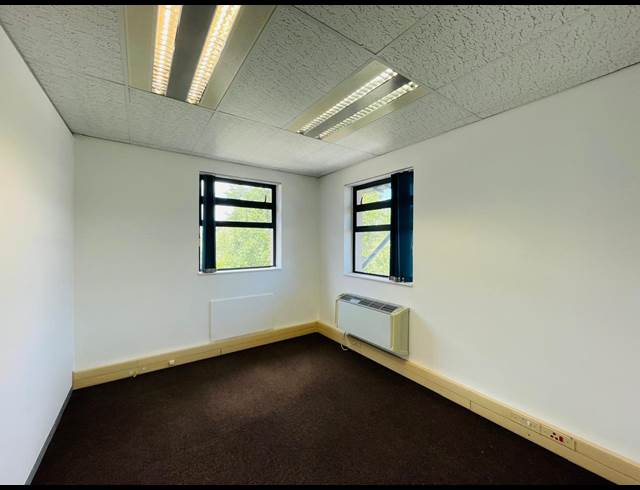 639M² OFFICE TO LET IN RANDJESPARK