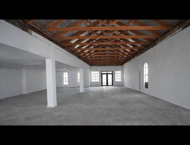 461M² BUSINESS CENTRE TO LET IN NELSPRUIT CENTRAL