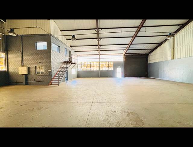 408M² WAREHOUSE TO LET IN ROBERTVILLE