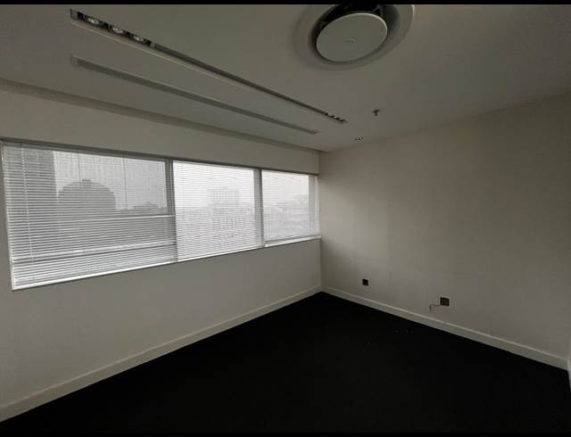 1,010M² OFFICE TO LET IN CAPE TOWN CITY CENTRE