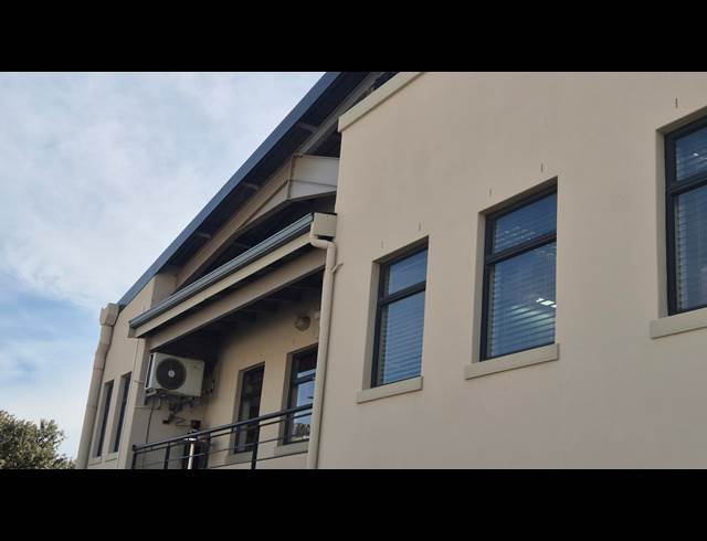 128M² OFFICE TO LET IN WESTLAKE