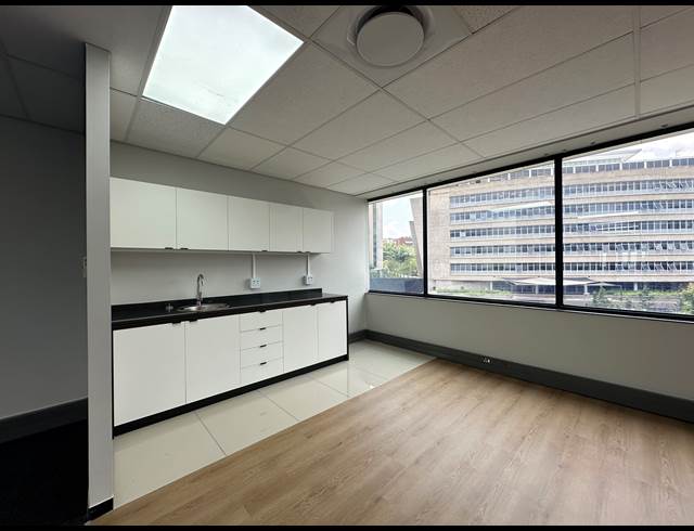 224M² OFFICE TO LET IN SANDTON CENTRAL