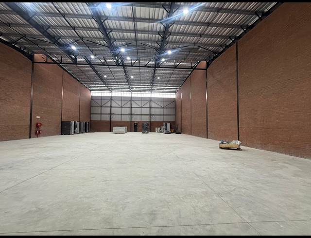 1,050M² WAREHOUSE TO LET IN SAMRAND BUSINESS PARK