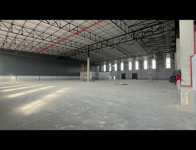 2,500M² WAREHOUSE TO LET IN GOSFORTH PARK