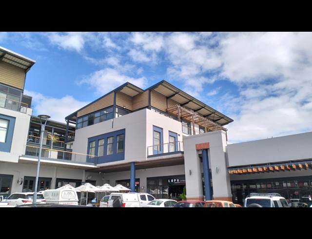 168M² OFFICE RENTED IN DURBANVILLE CENTRAL