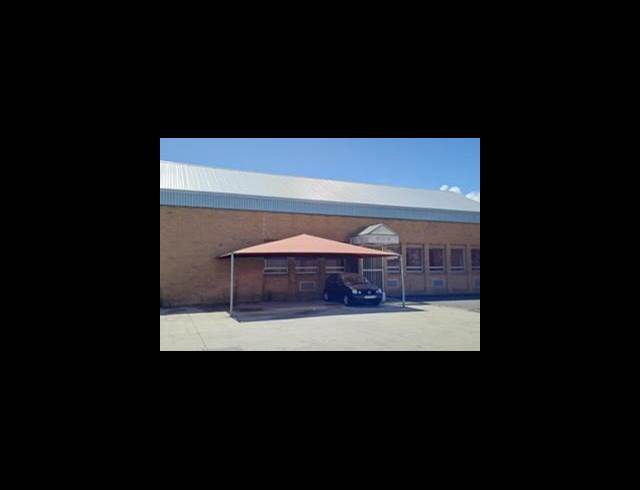 2,100M² WAREHOUSE TO LET IN EPPING INDUSTRIAL