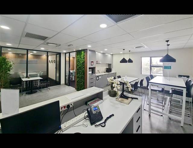 185M² OFFICE TO LET IN AERORAND SOUTH
