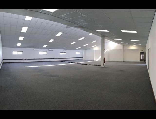 1,512M² OFFICE TO LET IN LASER PARK
