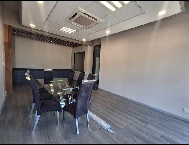 678M² OFFICE TO LET IN BEACON BAY