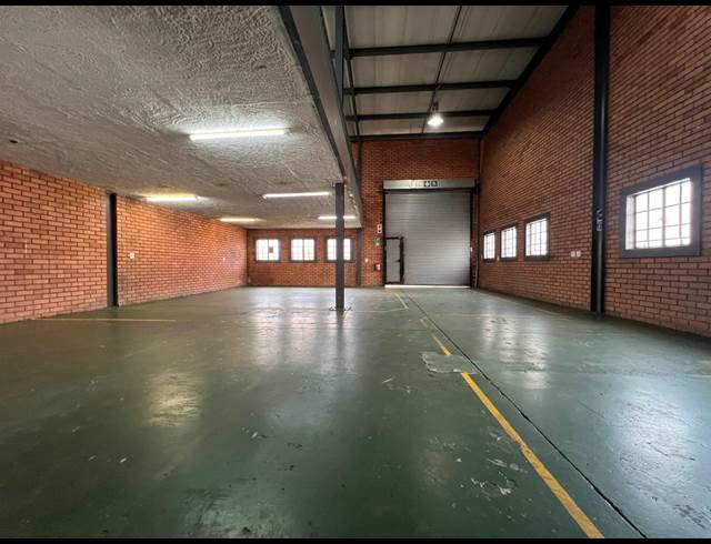 318M² WAREHOUSE TO LET IN HENNOPSPARK