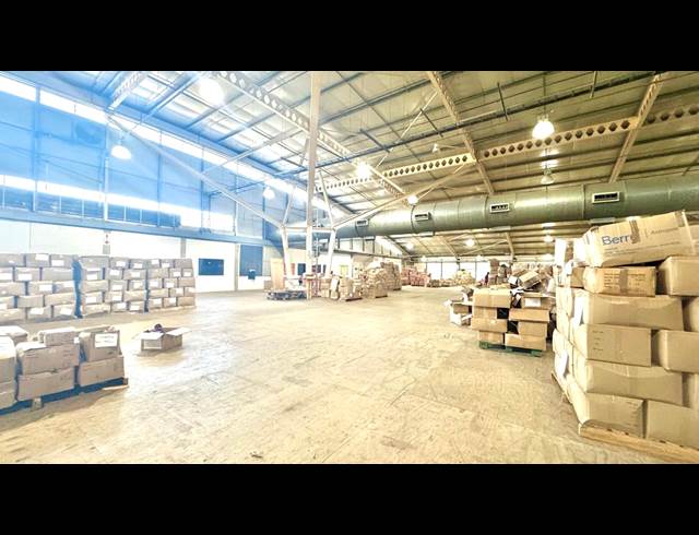 6,902M² WAREHOUSE TO LET IN SPRINGFIELD
