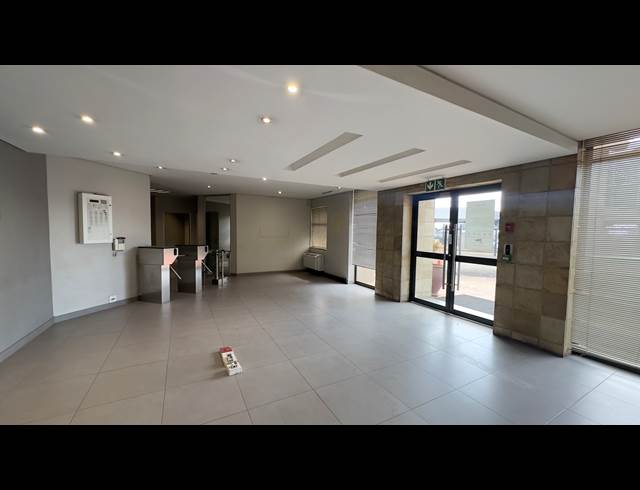2,000M² OFFICE TO LET IN MEADOWDALE