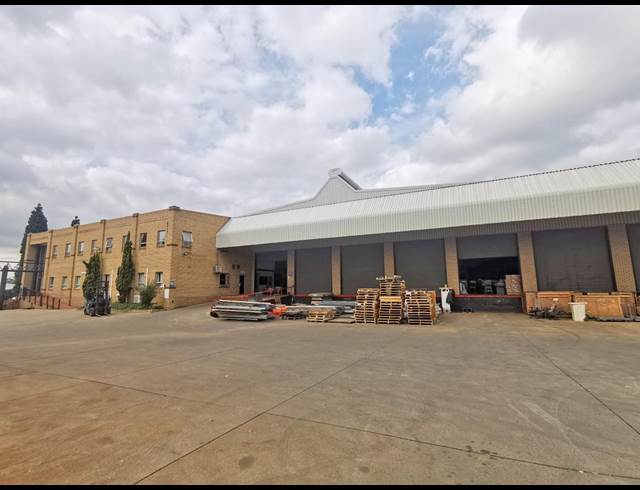 3,616M² WAREHOUSE TO LET IN MEADOWDALE