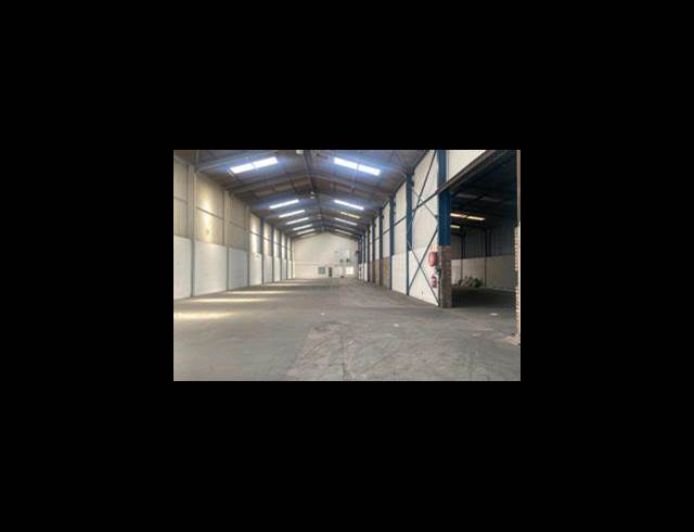 2,770M² WAREHOUSE TO LET IN EPPING INDUSTRIAL