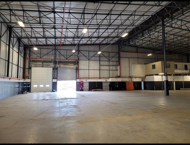 3,450M² WAREHOUSE TO LET IN EPPING INDUSTRIAL