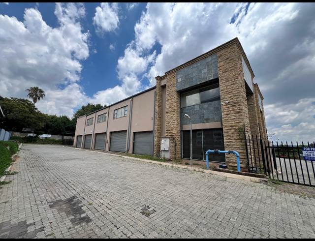 2,617M² WAREHOUSE TO LET IN STRIJDOMPARK