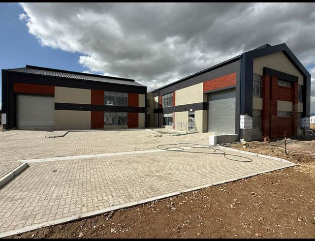 866M² WAREHOUSE TO LET IN FISANTEKRAAL INDUSTRIAL