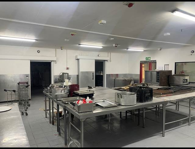 377M² WAREHOUSE TO LET IN OTTERY