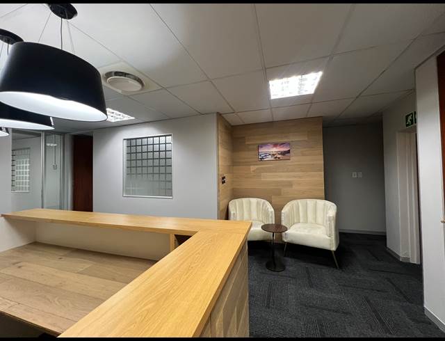 188M² OFFICE TO LET IN ROSEBANK