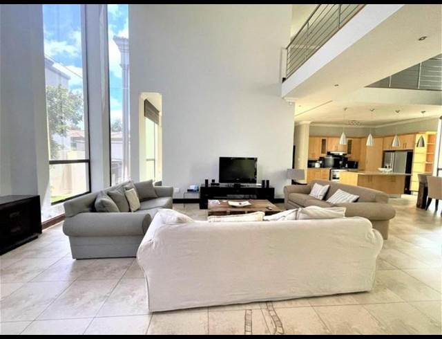 3 BEDROOM PROPERTY TO RENT IN BRYANSTON