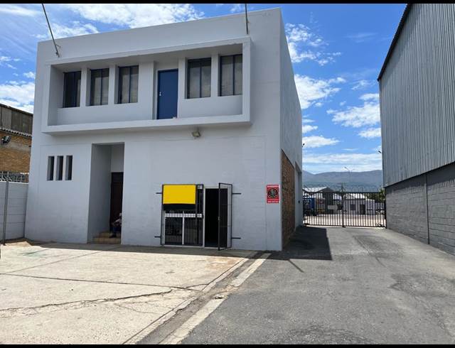 270M² RETAIL TO LET IN PAARL CENTRAL