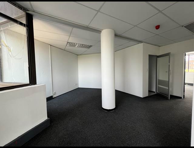 170M² OFFICE TO LET IN CENTURION CENTRAL
