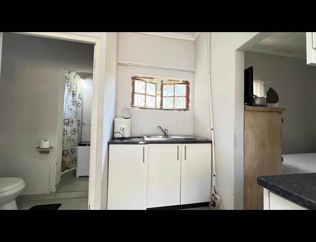 1 BEDROOM PROPERTY TO RENT IN ATHOLL HEIGHTS