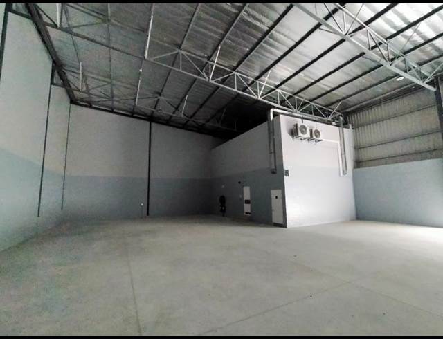428M² WAREHOUSE TO LET IN KRAAIFONTEIN INDUSTRIA